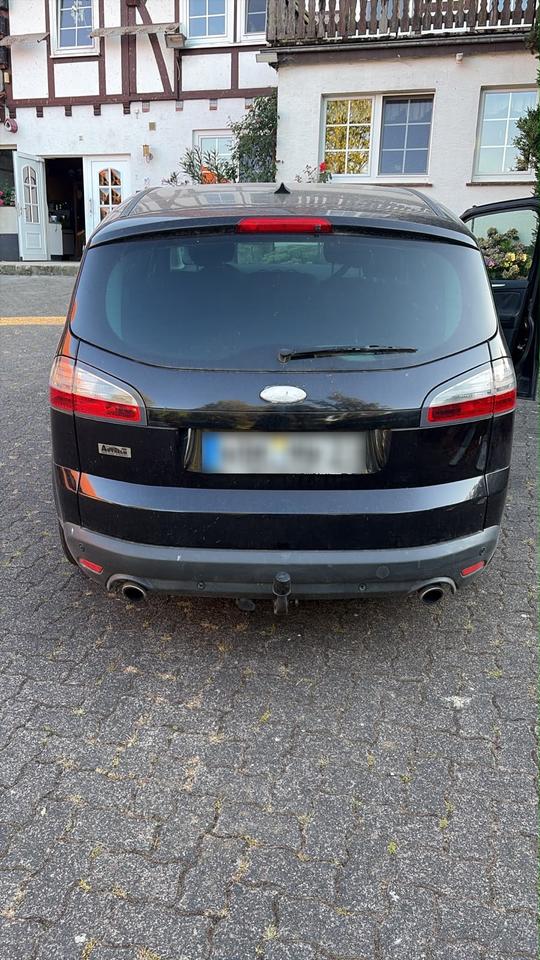 Ford S-Max 2006 — rear view