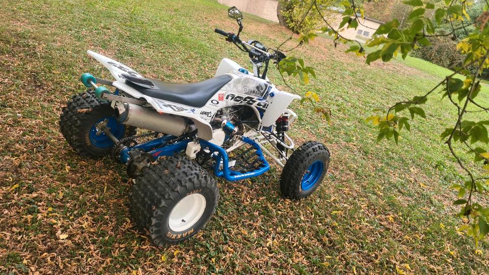 Yamaha Quad YFZ450 Sportquad mit Straßenzulassung 2004 — rear view