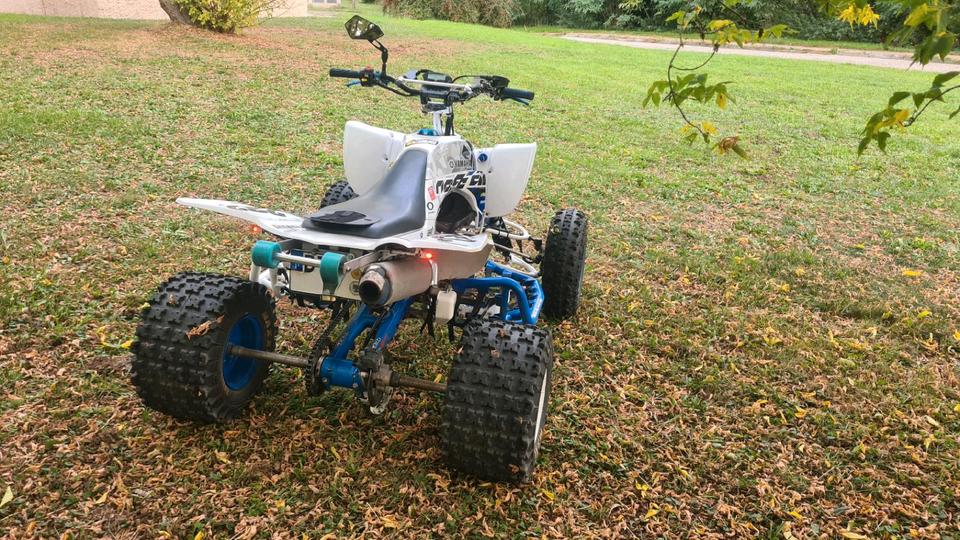 Yamaha Quad YFZ450 Sportquad mit Straßenzulassung 2004 — interior