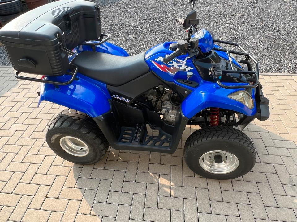 Kymco MXU 250 ATV Quad 2005 — interior