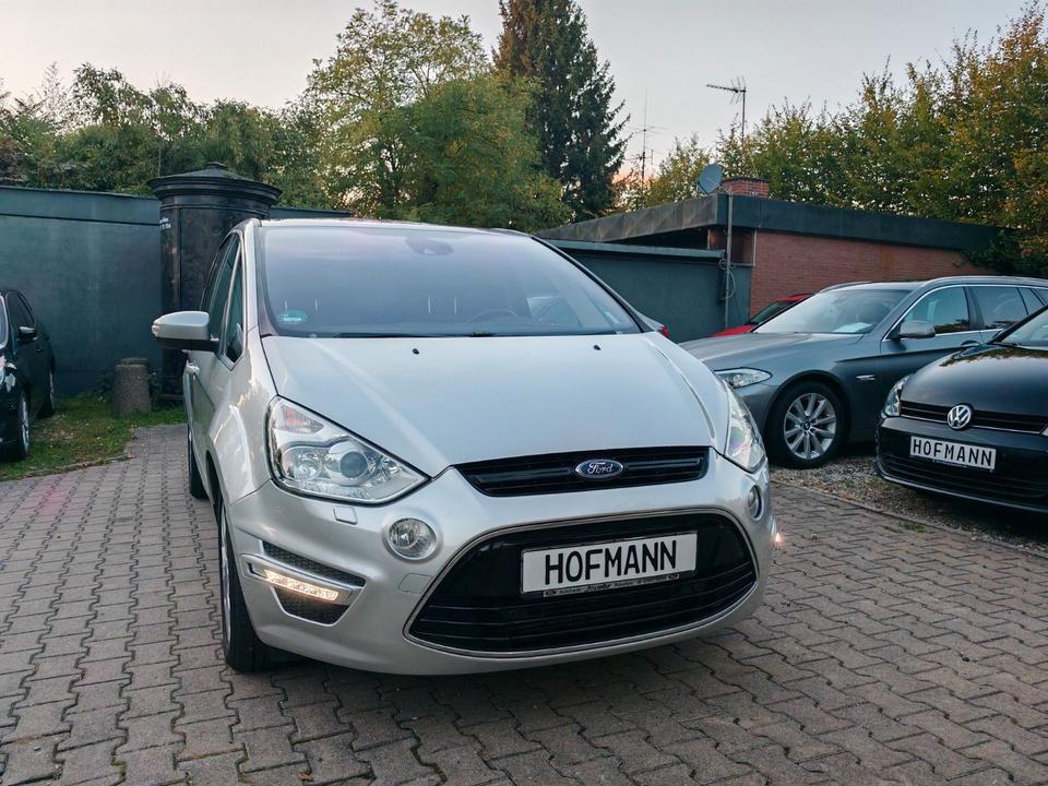 Ford S-Max 2013 — photo 10