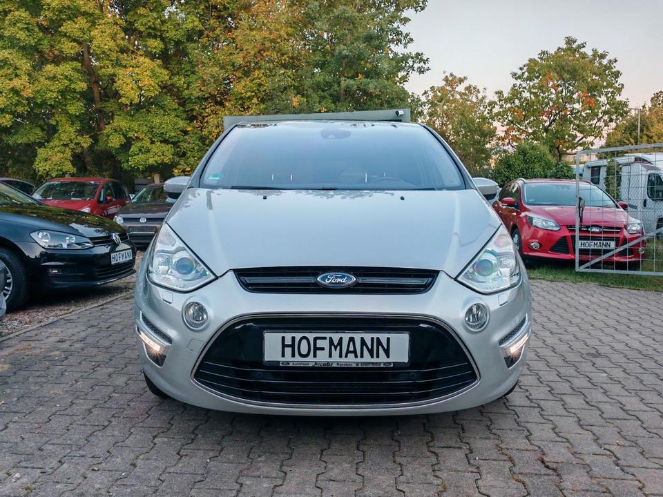 Ford S-Max 2013 — photo 16