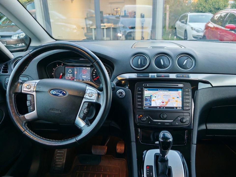 Ford S-Max 2013 — photo 31