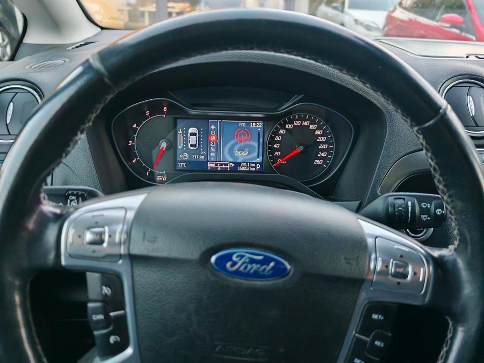 Ford S-Max 2013 — photo 32