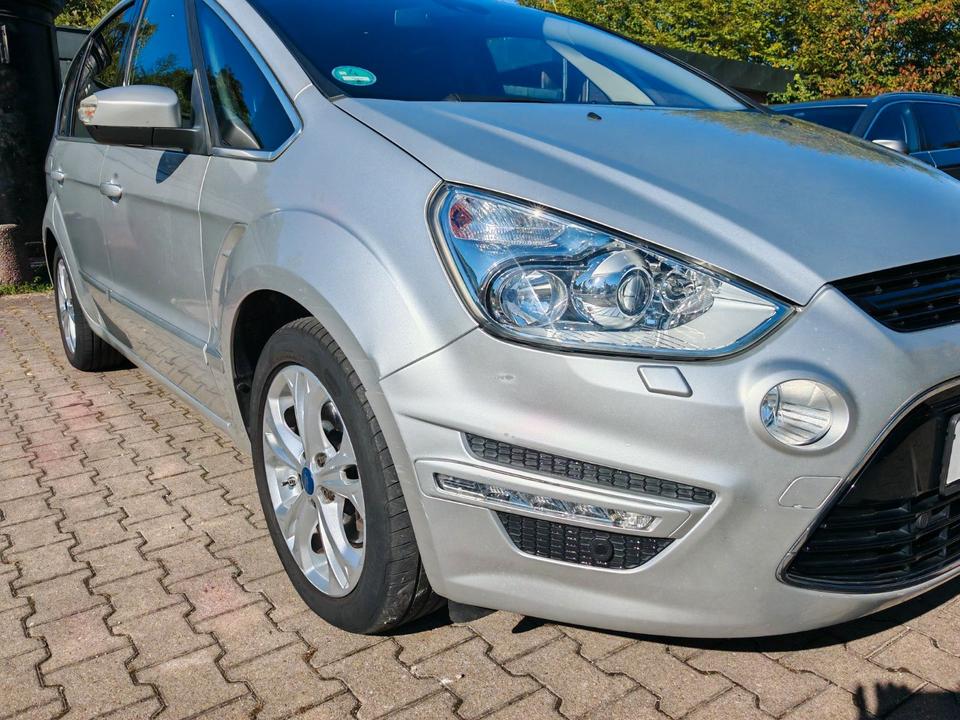 Ford S-Max 2013 — photo 37