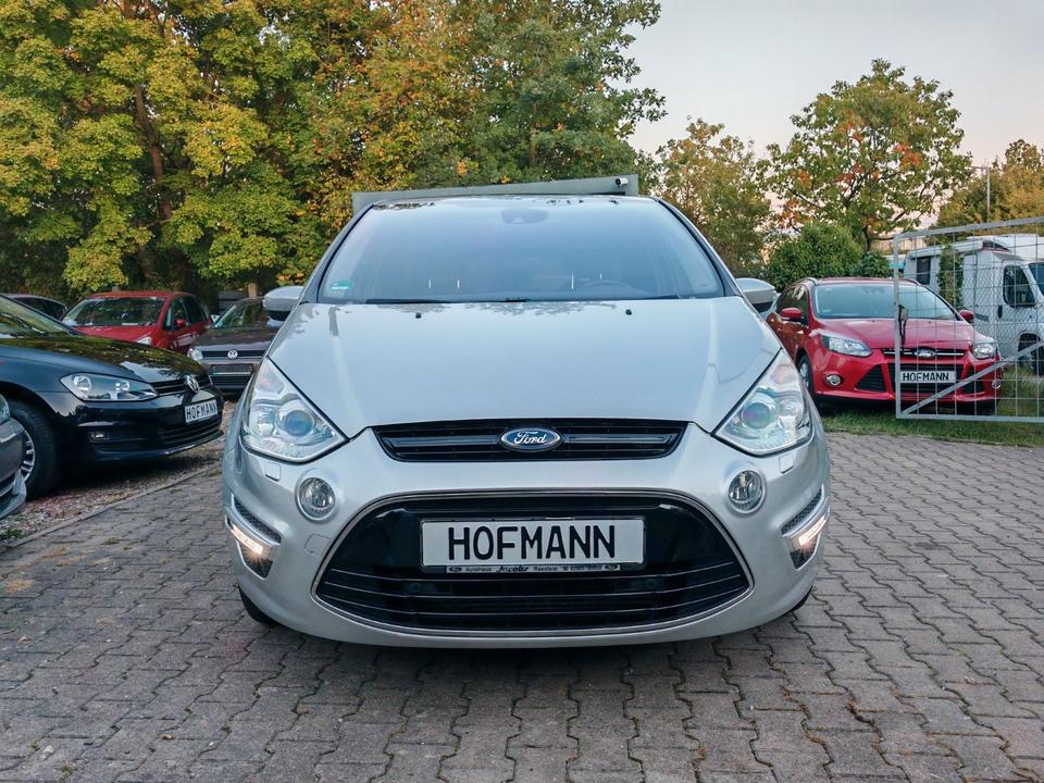 Ford S-Max 2013 — photo 39