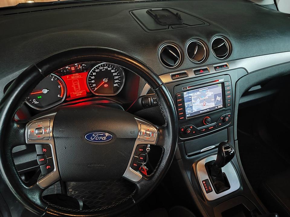 Ford S-Max 2013 — photo 6