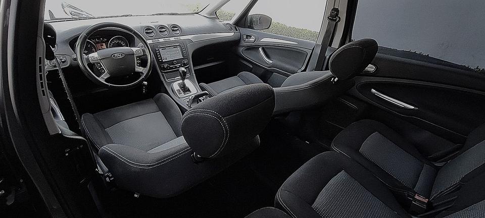Ford S-Max 2013 — photo 8