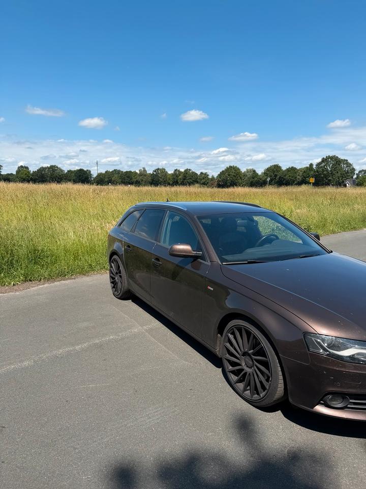 Audi A4 2011 — rear view