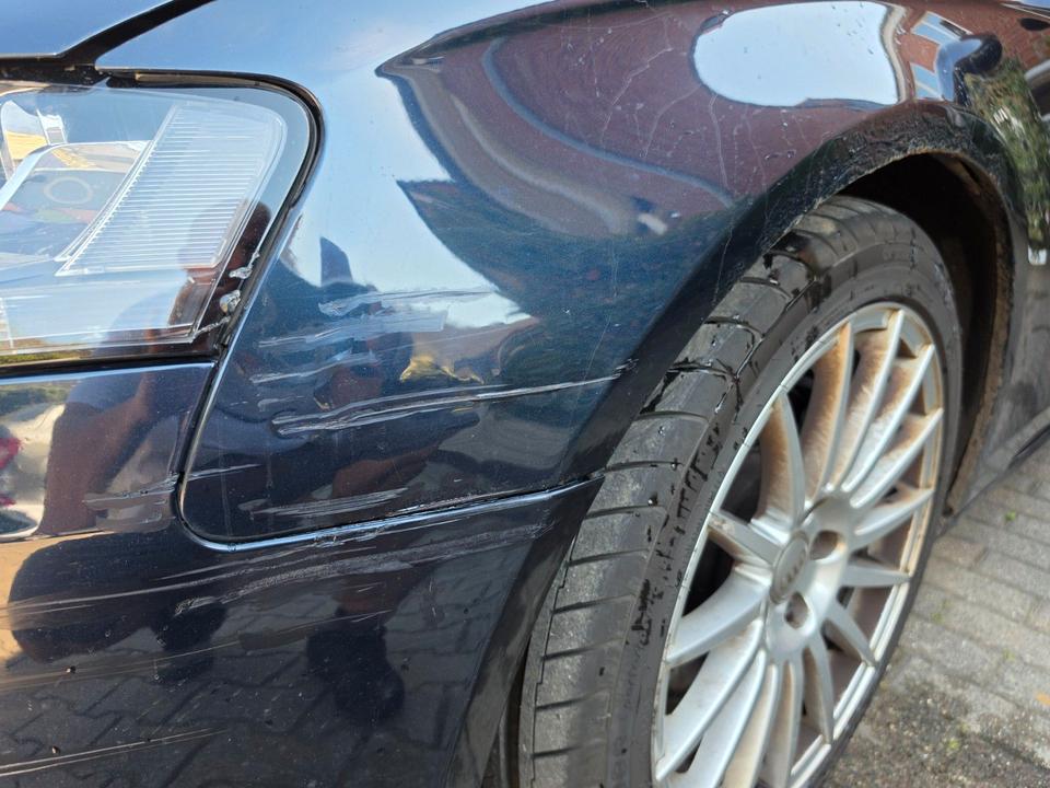 Audi A4 2010 — photo 6
