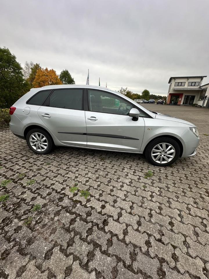 Seat Ibiza 2013 — engine