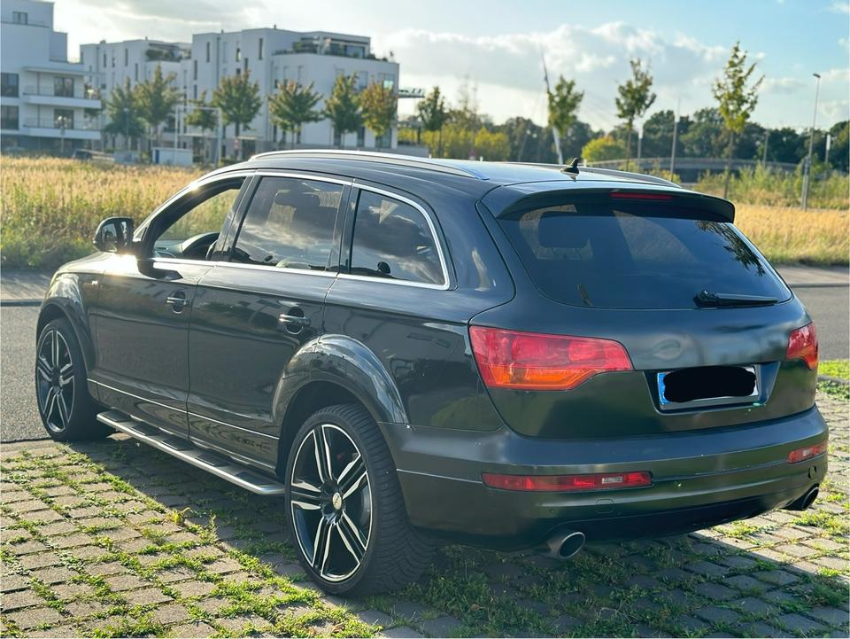 Audi Q7 2009 — photo 6