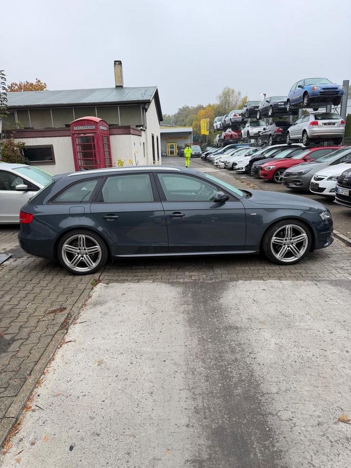 Audi A4 2010 — rear view
