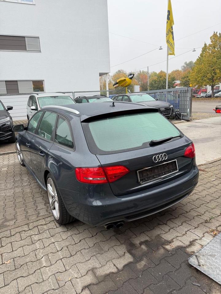Audi A4 2010 — interior