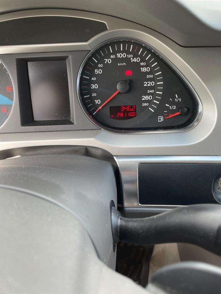 Audi A6 2006 — photo 7