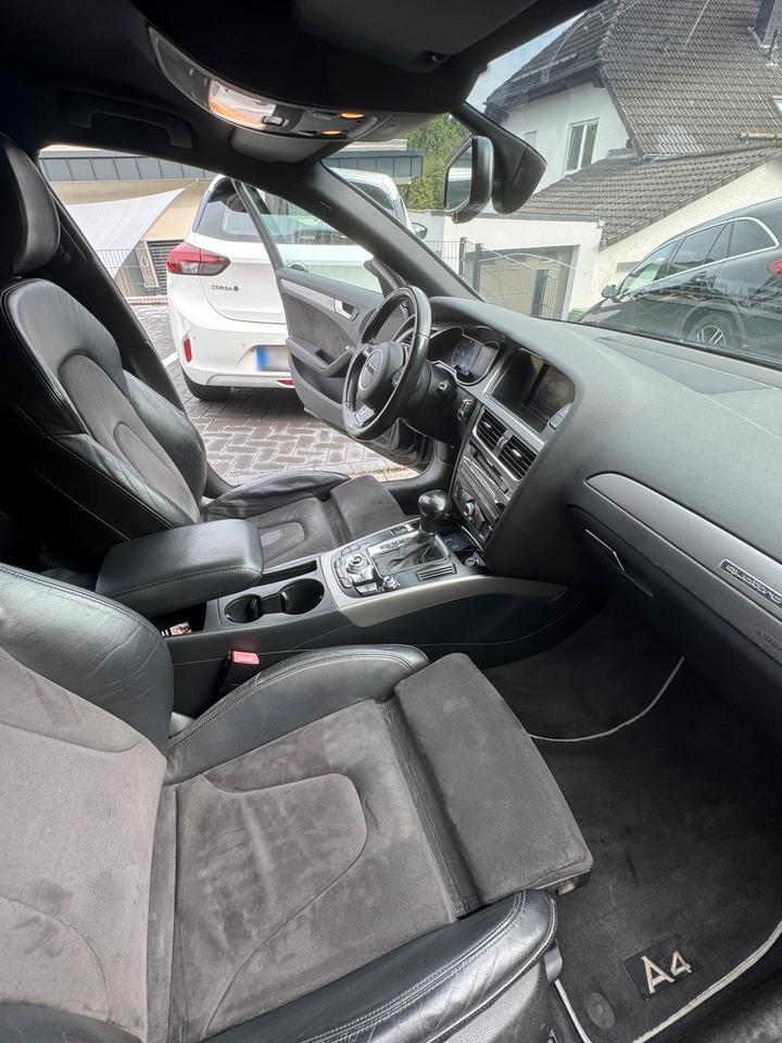 Audi A4 2012 — photo 16