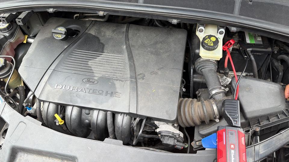 Ford S-Max 2010 — photo 10