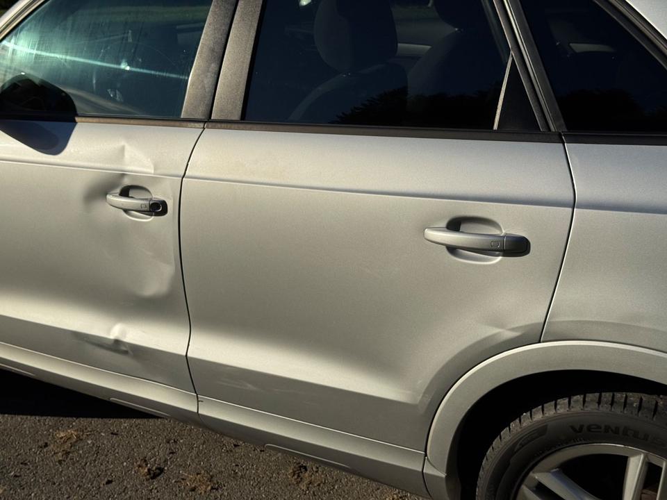 Audi Q3 2013 — photo 17