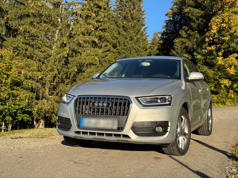 Audi Q3 2013 — rear view