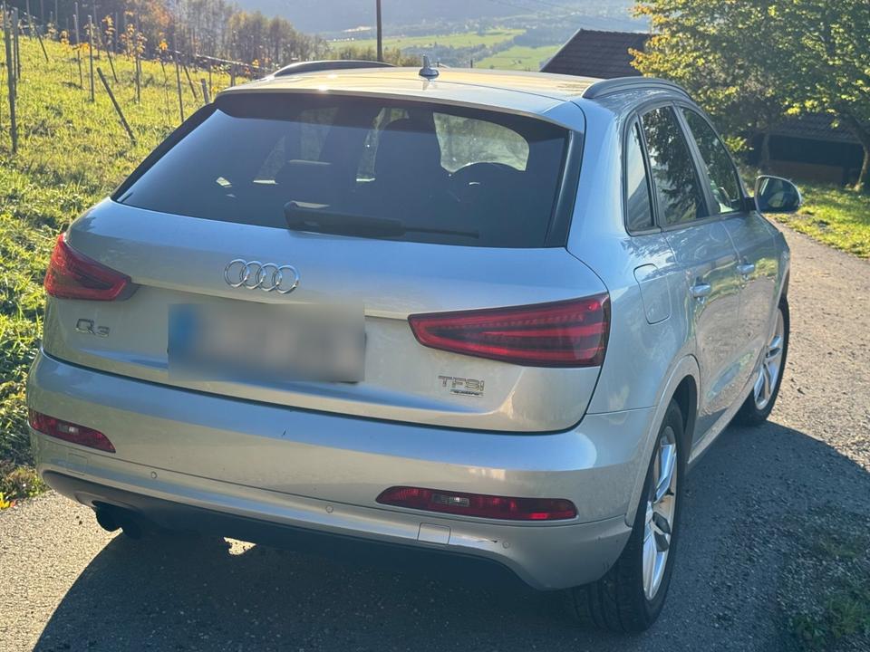 Audi Q3 2013 — engine
