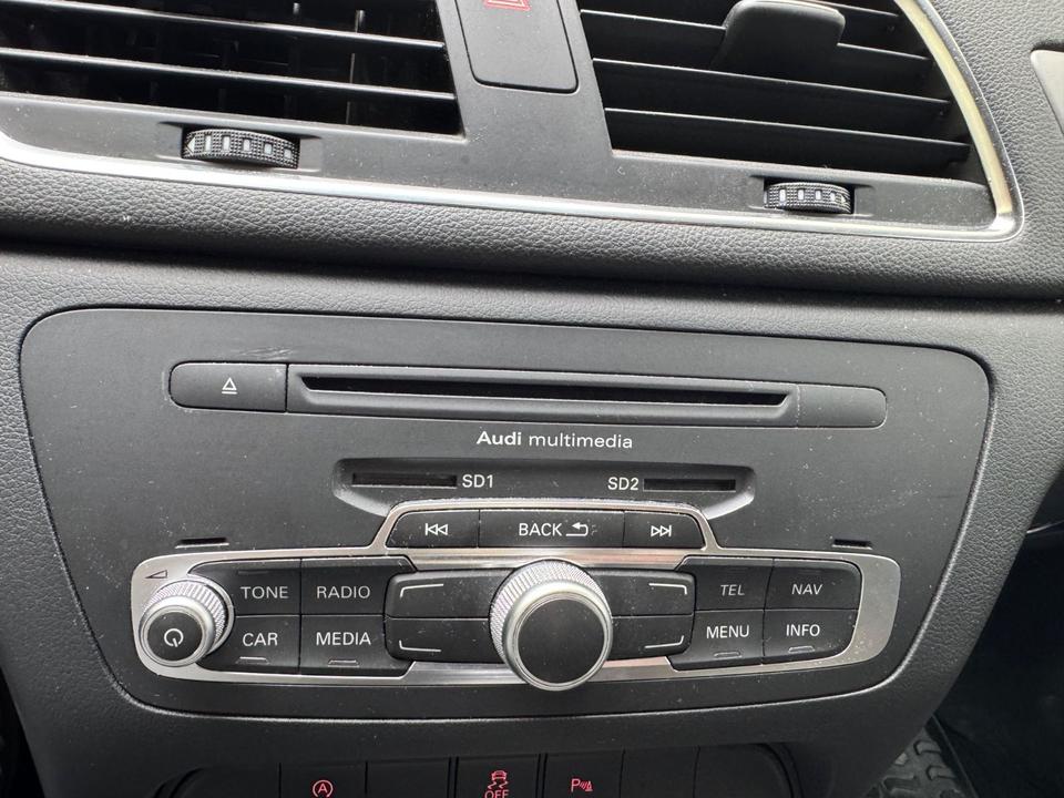 Audi Q3 2013 — photo 8