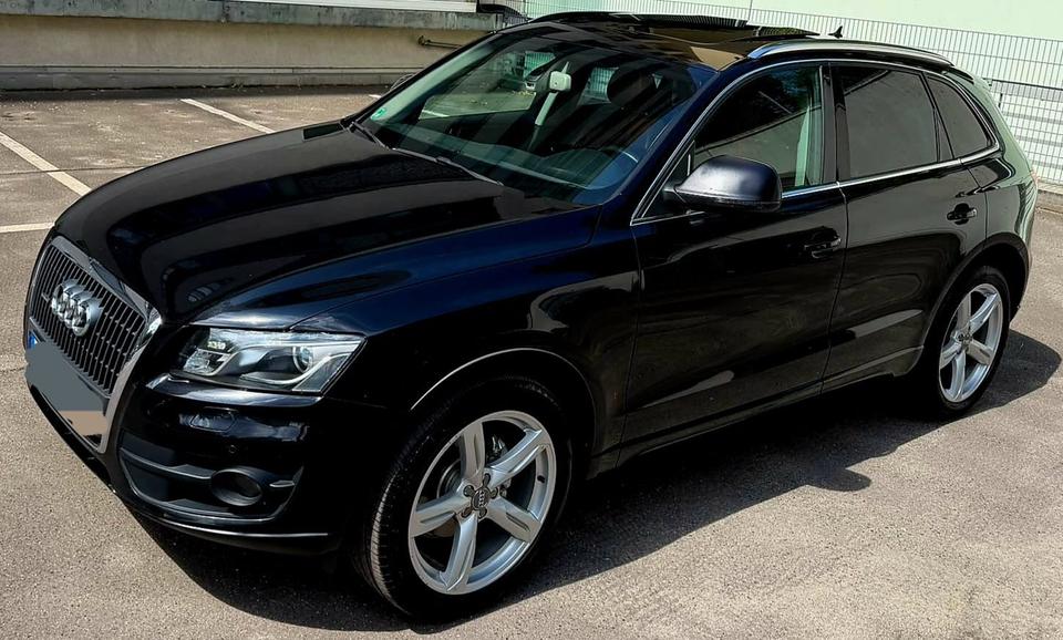 Audi Q5 2009 — двигун