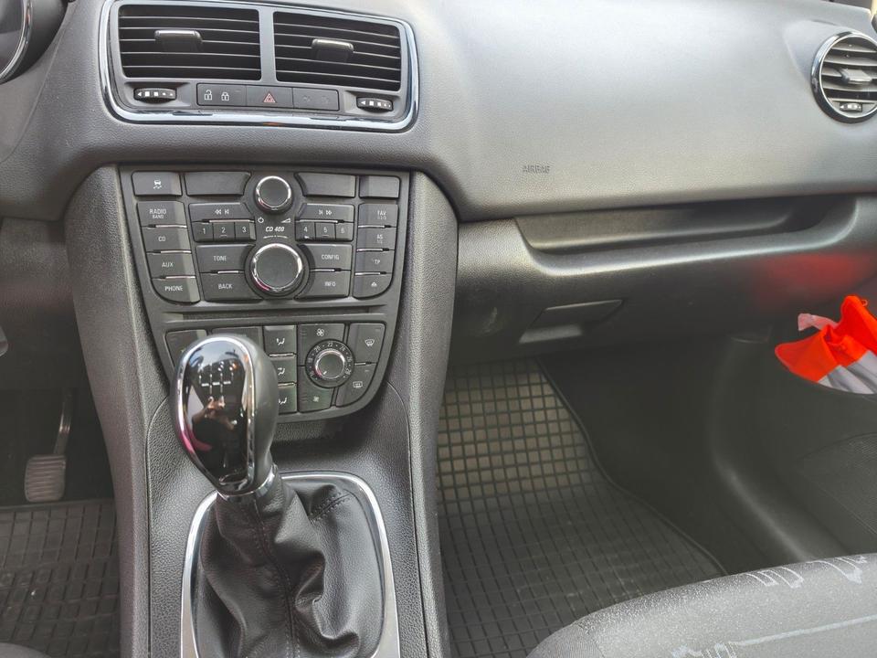 Opel Meriva 2011 — photo 6