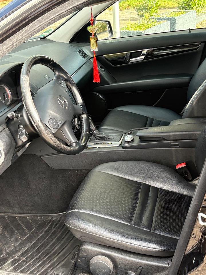 Mercedes Benz C 220 2009 — photo 10