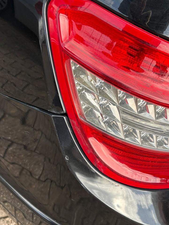 Mercedes Benz C 220 2009 — photo 18