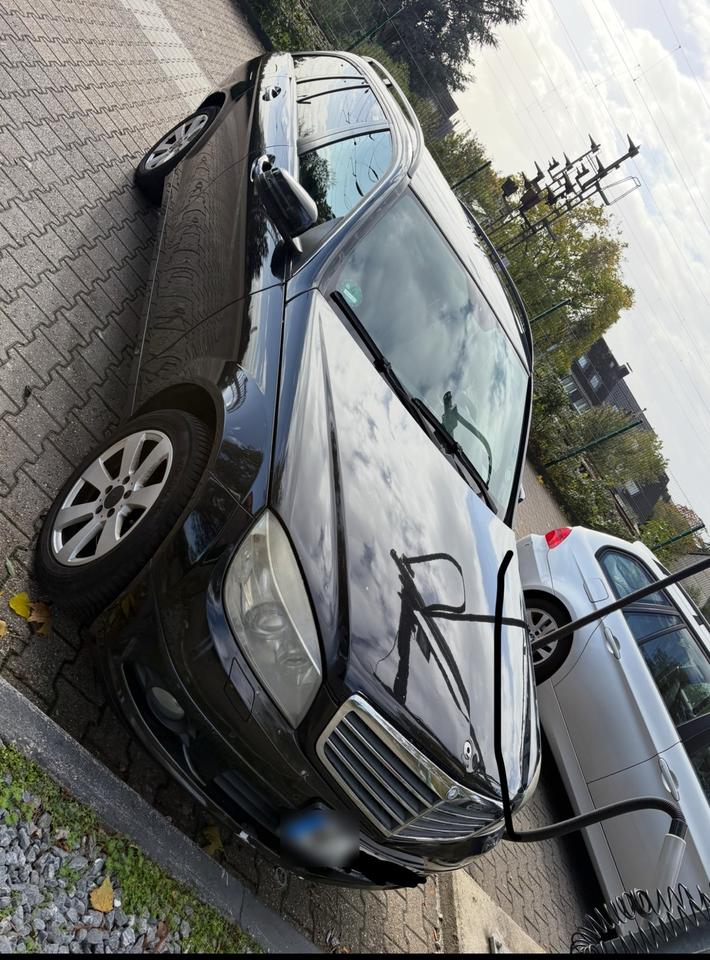 Mercedes Benz C 220 2009 — rear view