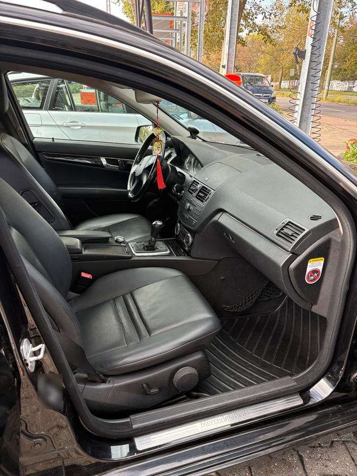 Mercedes Benz C 220 2009 — photo 9