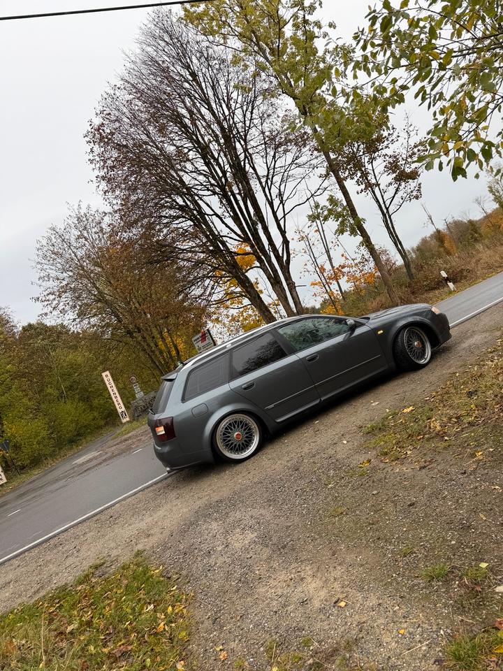 Audi A4 2004 — photo 10