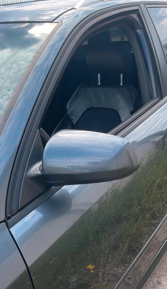 Audi A4 2004 — photo 8