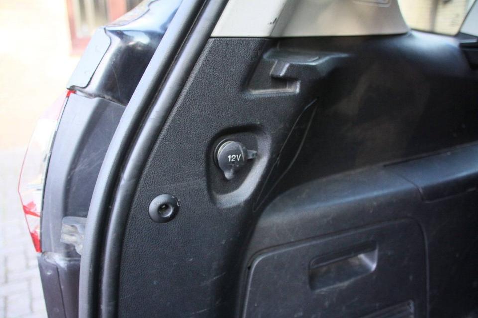 Ford S-Max 2011 — photo 10