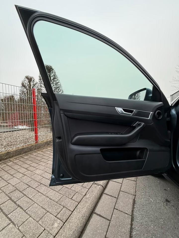 Audi A6 2011 — photo 18