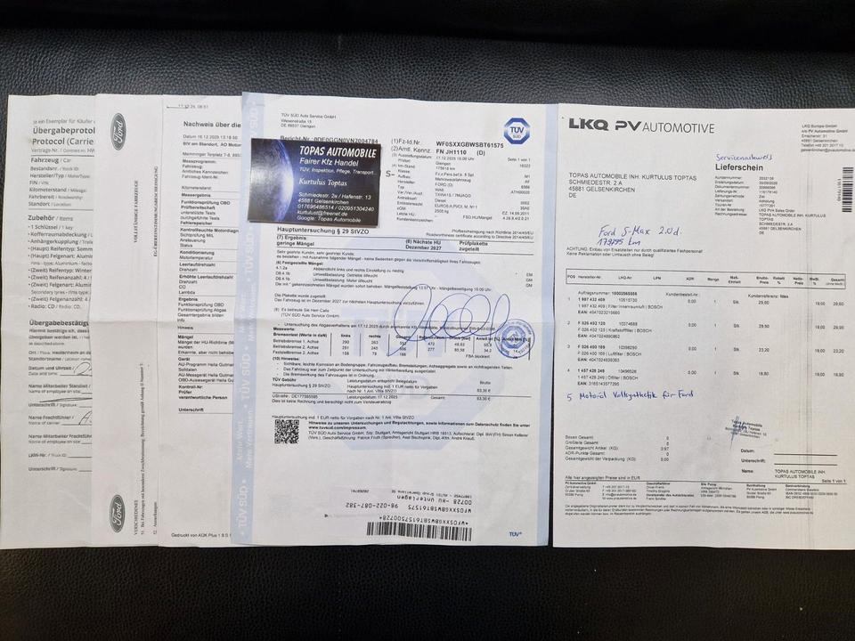Ford S-Max 2011 — photo 11
