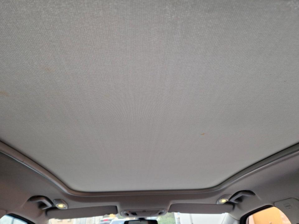 Ford S-Max 2011 — photo 13