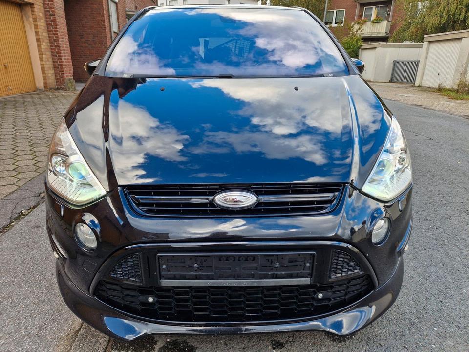 Ford S-Max 2011 — interior