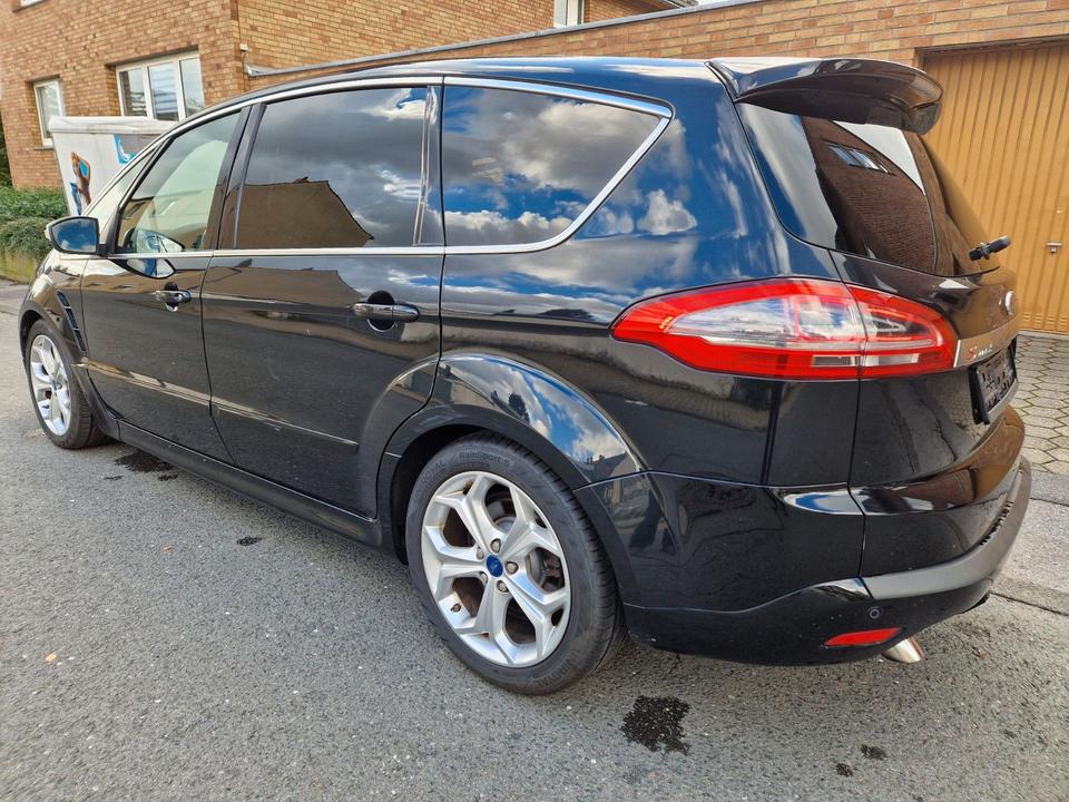 Ford S-Max 2011 — photo 8