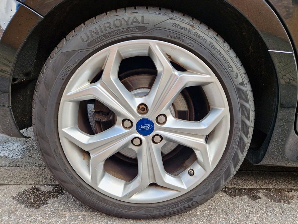 Ford S-Max 2011 — photo 9