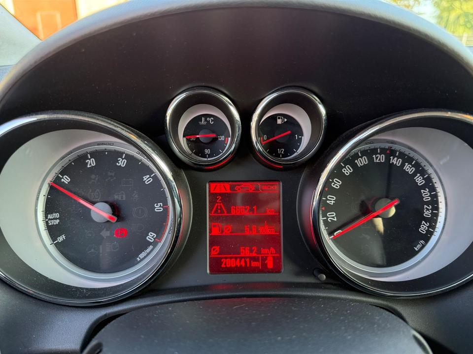 Opel Astra 2015 — photo 6