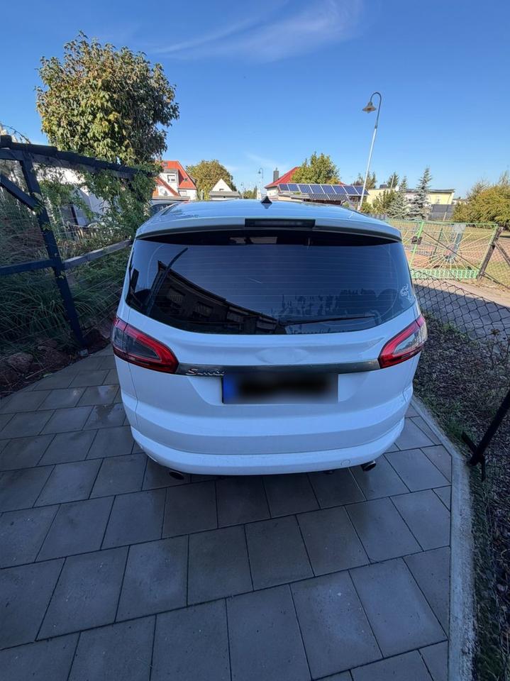 Ford S-Max 2012 — engine