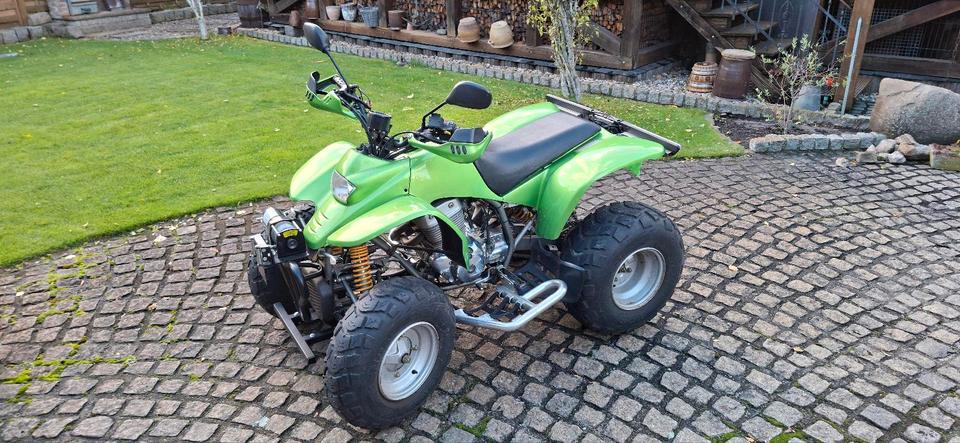 Weitere Motorräder SMC 250 Quad inklusive Rückwärtsgang HU/AU gültig und angemeldet, 2005