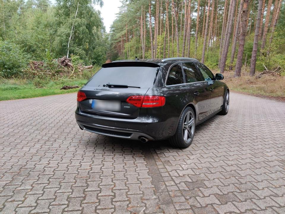 Audi A4 2008 — interior