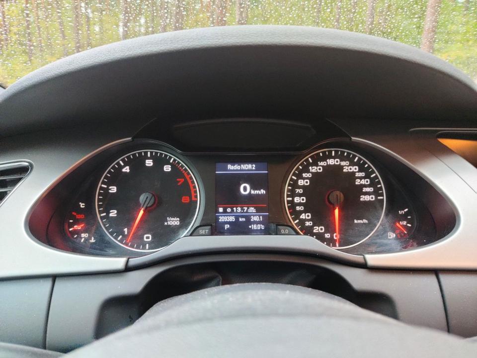 Audi A4 2008 — photo 8