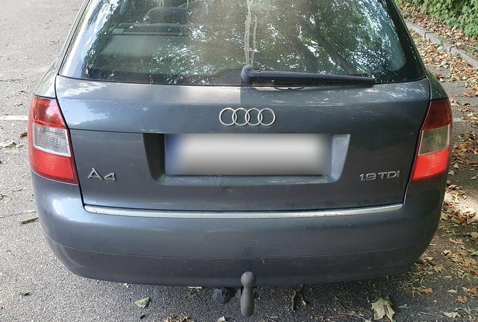 Audi A4 2004 — photo 5