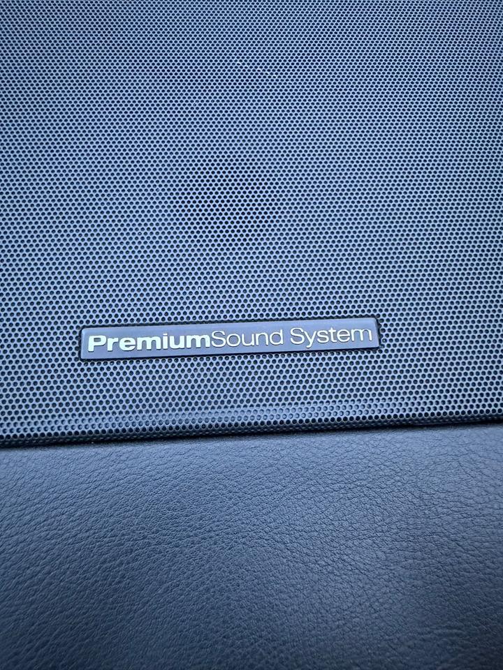 Ford S-Max 2011 — photo 15