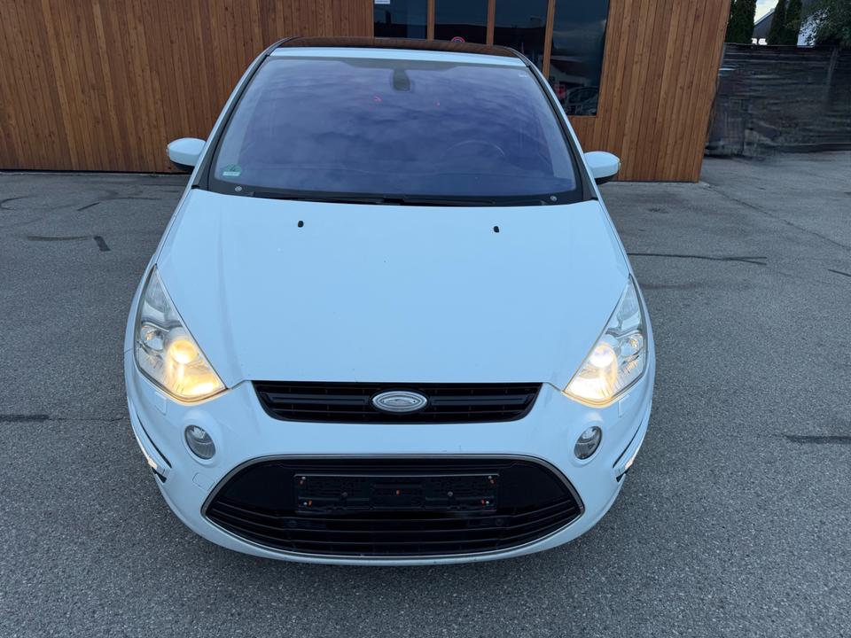 Ford S-Max 2011 — interior