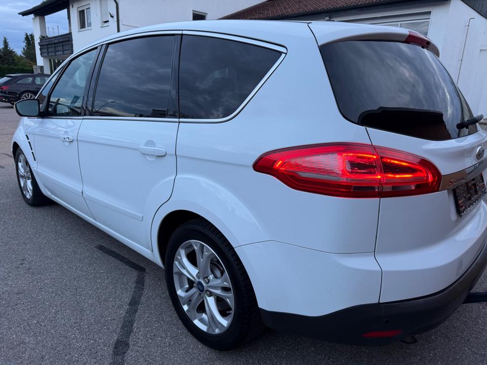 Ford S-Max 2011 — engine