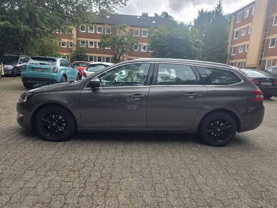 Peugeot 308 2015 — engine